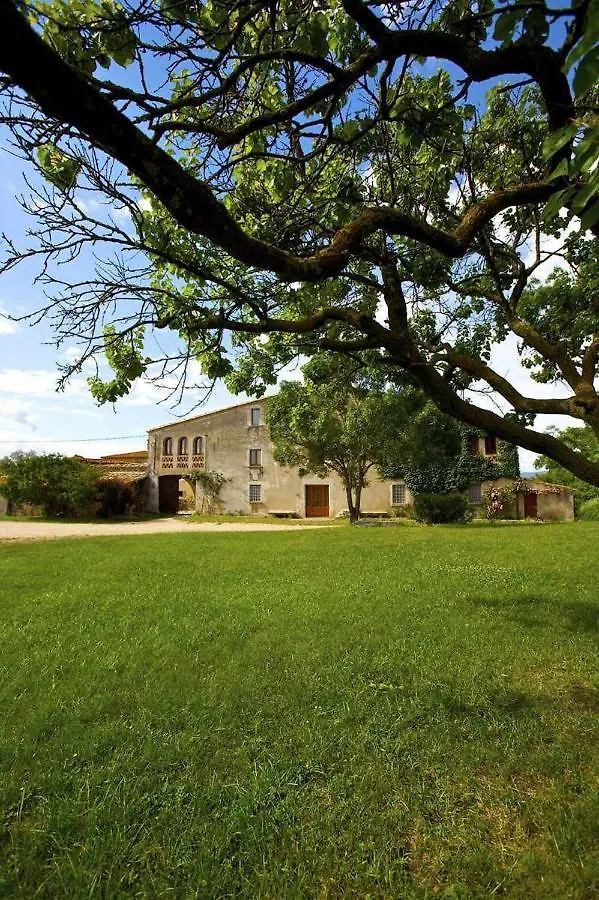 Country house Comfortable Holiday Home In Catalonia With Swimming Pool