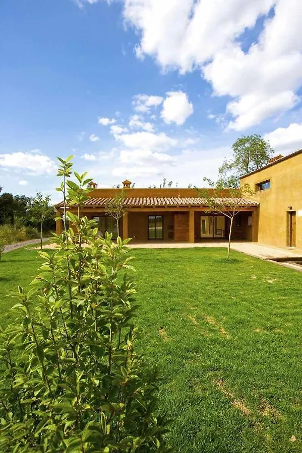 Comfortable Holiday Home In Catalonia With Swimming Pool Country house