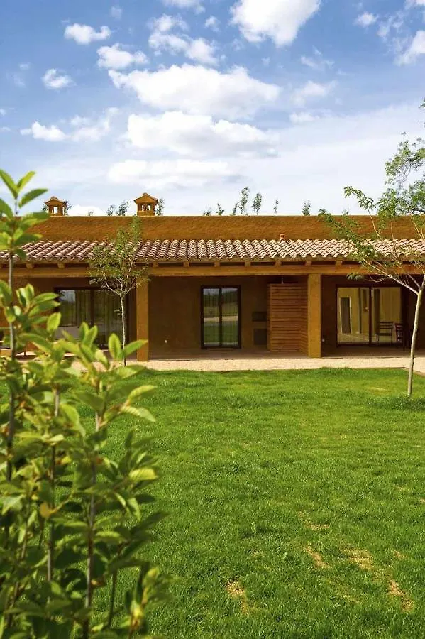 Comfortable Holiday Home In Catalonia With Swimming Pool Country house Sant Andreu Salou