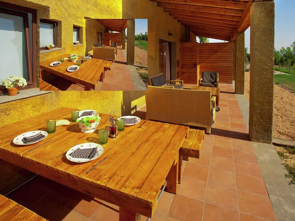 Country house Comfortable Holiday Home In Catalonia With Swimming Pool