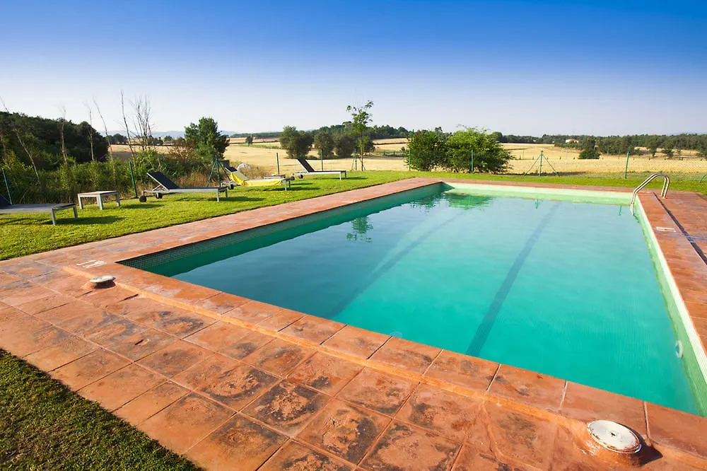 Comfortable Holiday Home In Catalonia With Swimming Pool