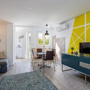 Designer Flats In Lapa By Lovelystay Lisboa